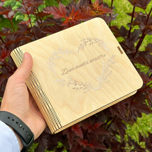 Cutie din lemn pentru hard extern