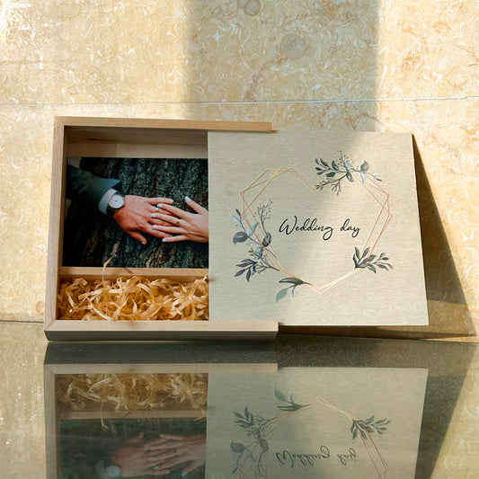 Cutie din lemn cu capac glisant pentru stick și poze 10/15cm