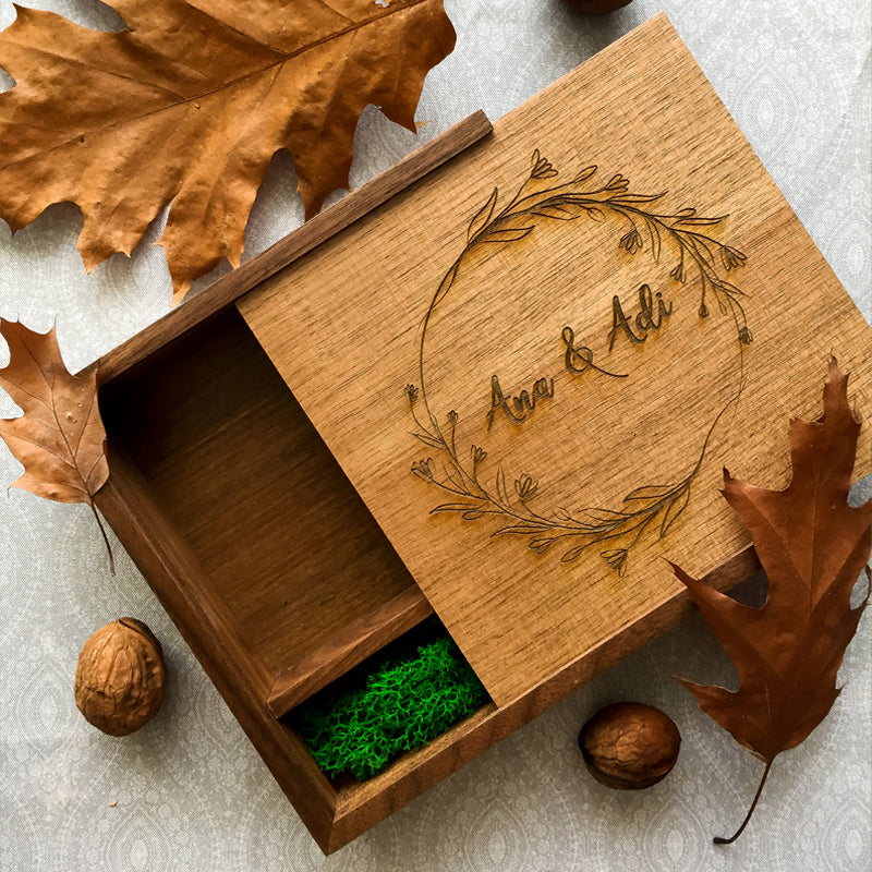 Cutie din lemn cu capac glisant pentru stick și poze 10/15cm