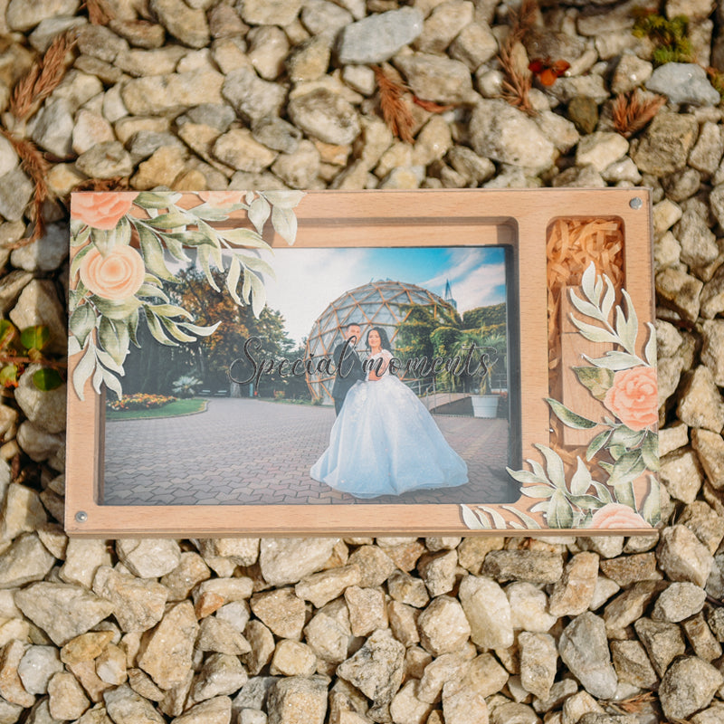 Cutie din lemn pentru stick și poze cu capac din plexiglas