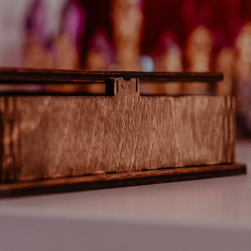 Cutie din lemn pentru stick și poze 10/15 cm, model carte