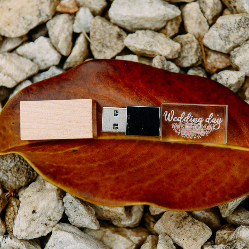 Stick Crystal Lemn USB 3.2