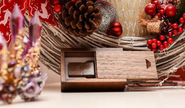 cutii si stick-uri de nunta