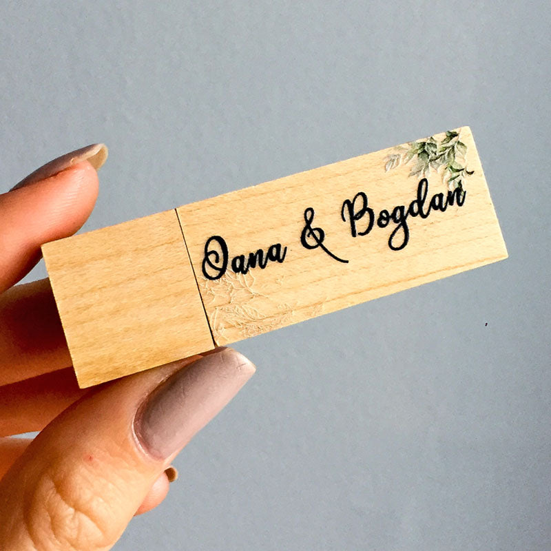 Stick usb lemn personalizat