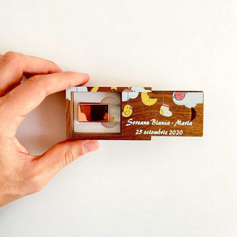 Cutie lemn stick usb