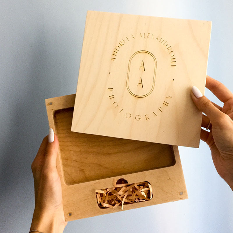 cutie lemn stick usb