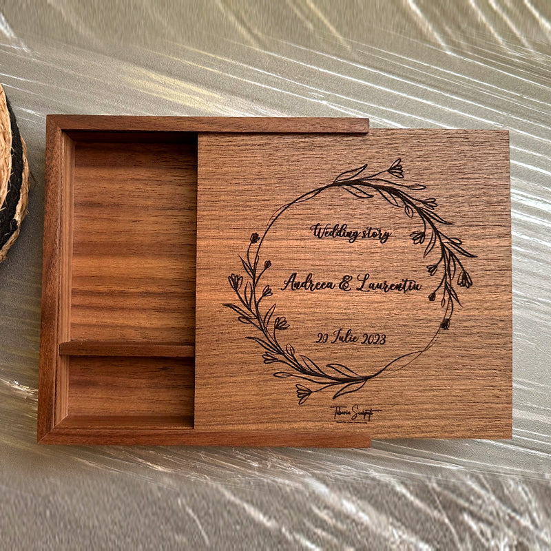 Cutie din lemn cu capac glisant pentru stick și poze 10/15cm